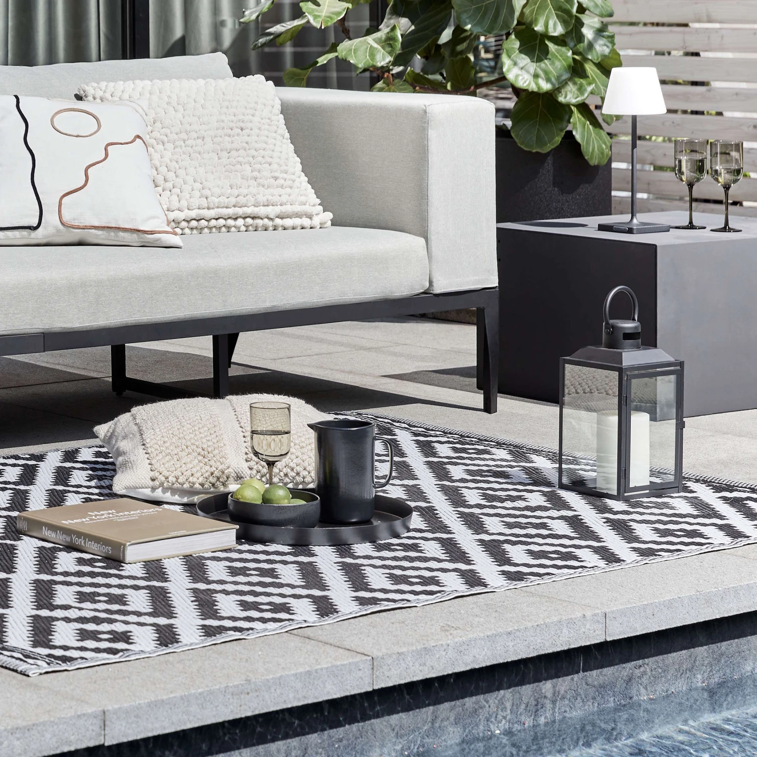 In- & Outdoor-Teppich Ethno/Rauten L 200 X B 150cm COLOUR CLASH In Schwarz-Weiß 2 In- & Outdoor-Teppich Ethno/Rauten L 200 X B 150cm COLOUR CLASH In Schwarz-Weiß – Bild 2